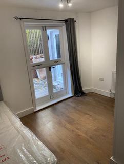 1 bedroom terraced house to rent, Richmond Road, London, E8