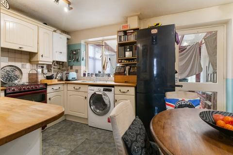 2 bedroom terraced house for sale, Mulberry Drive, Malvern, Worcestershire, WR14