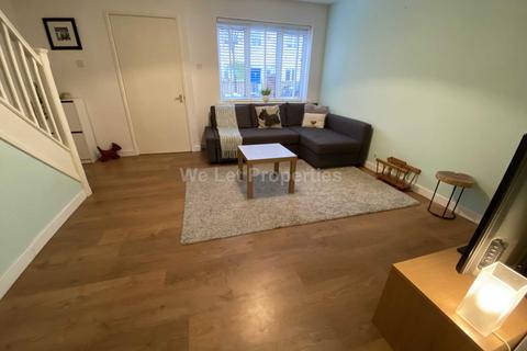 3 bedroom house to rent, Warde Street, Manchester M15