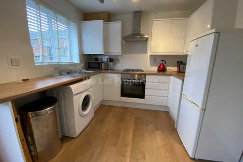 3 bedroom house to rent, Warde Street, Manchester M15