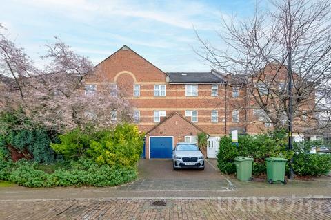 4 bedroom terraced house to rent, Plough Way, Surrey Quays, SE16 7FN