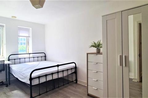 2 bedroom flat to rent, Central House 32-66 High Street, London E15