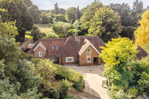 5 bedroom detached house for sale, Stevenage Road, Little Wymondley, Hitchin, SG4