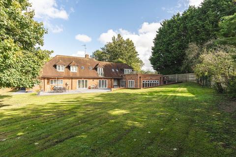 5 bedroom detached house for sale, Stevenage Road, Little Wymondley, Hitchin, SG4