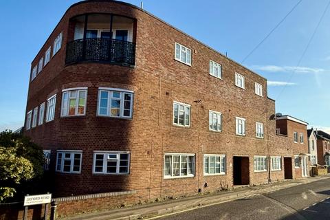 2 bedroom flat to rent, Lodge Road, Hampshire SO14