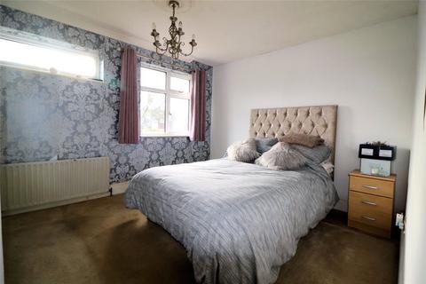 51 Lincoln Close, Erith, DA8 2EB