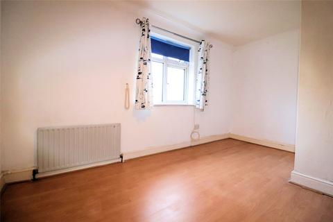 51 Lincoln Close, Erith, DA8 2EB