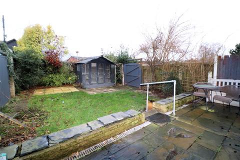 51 Lincoln Close, Erith, DA8 2EB