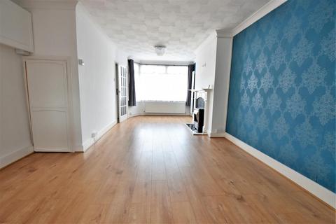 2 bedroom terraced house to rent, Holmsdale Grove, Barnehurst DA7