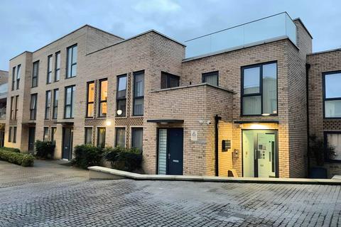 1 bedroom apartment for sale, Kempton Mews, East Ham, E6 2BF