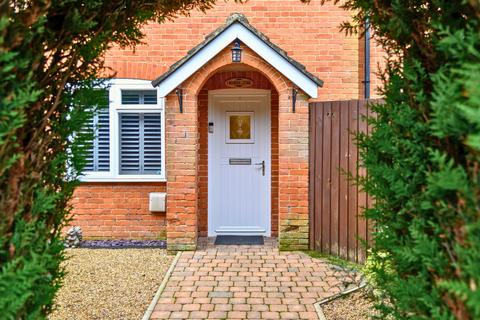 3 bedroom semi-detached house for sale, London Road, Copdock IP8