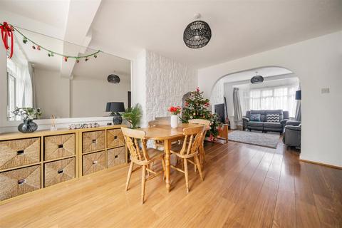 3 bedroom end of terrace house for sale, Hatherleigh Close, Morden SM4