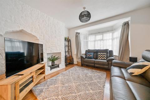 3 bedroom end of terrace house for sale, Hatherleigh Close, Morden SM4