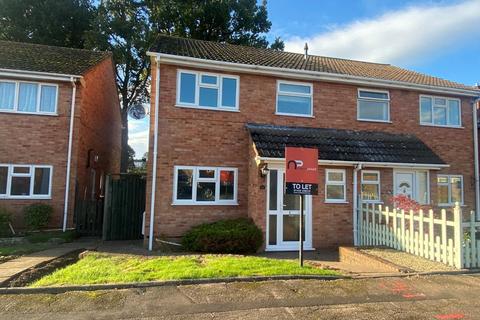 3 bedroom semi-detached house to rent, Johnstone Road, Newent, Glos