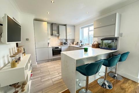 17 Rowley Lane, Borehamwood, WD6 5PA