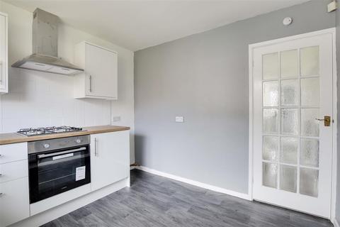 2 bedroom maisonette to rent, Smithy Crescent, Arnold NG5