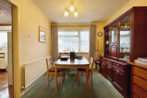 3 bedroom end of terrace house for sale, New Cheltenham Road, Kingswood, Bristol, South Gloucestershire