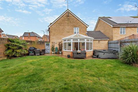 4 bedroom detached house for sale, Gascoyne Close, Bearsted, Maidstone