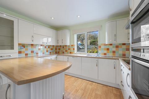 Sandygate, 8 Burton Close Drive, Bakewell, DE45 1BG