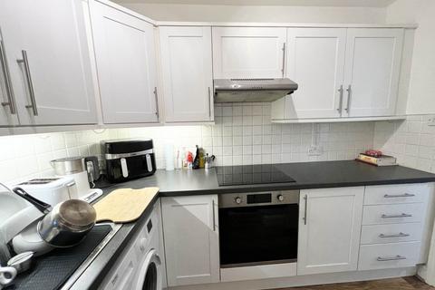 2 bedroom apartment to rent, Rose Valley, Brentwood CM14