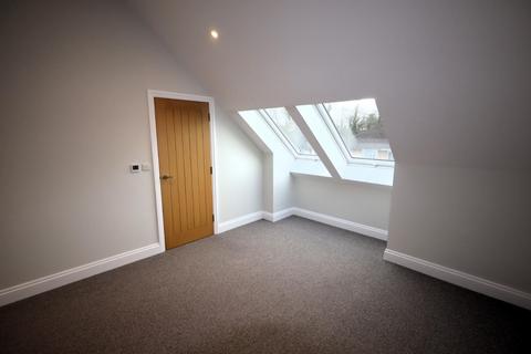 3 bedroom detached house to rent, Damson Close, Watford WD24