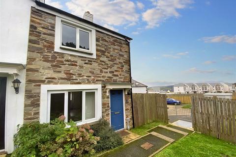 2 bedroom terraced house to rent, Laroche Walk, Bodmin, PL31