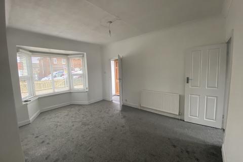 4 bedroom end of terrace house to rent, Rosedale Grove, Hull HU5