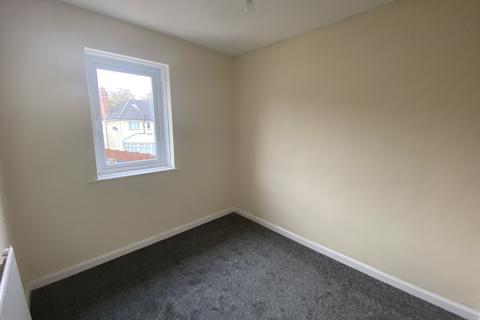 4 bedroom end of terrace house to rent, Rosedale Grove, Hull HU5