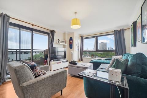 1 bedroom flat for sale, Free Trade Wharf, Wapping, London E1W