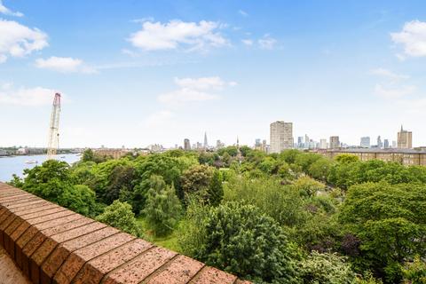 1 bedroom flat for sale, Free Trade Wharf, Wapping, London E1W