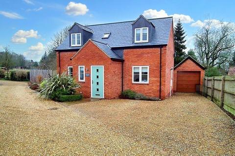 3 bedroom detached house to rent, West Haddon Road, Guilsborough, NN6