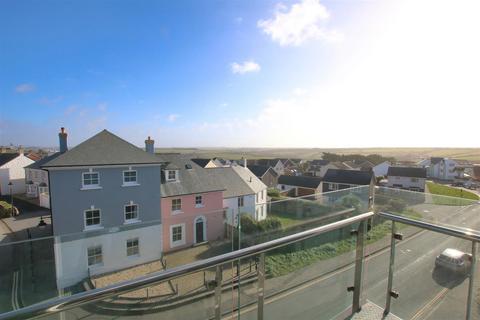 Pentire Crescent, Newquay TR7