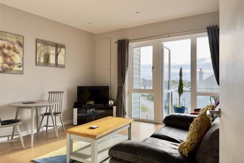 1 bedroom penthouse to rent, Pentire Crescent, Newquay TR7