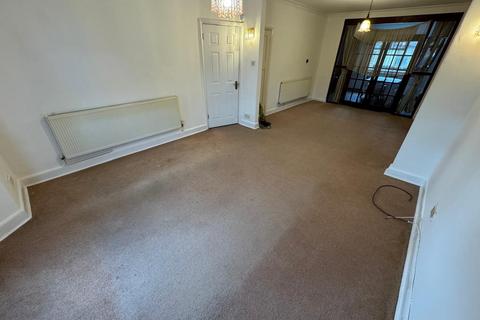 4 bedroom detached house to rent, Cranford Lane, Hounslow, TW5