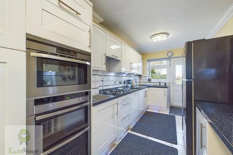 24 Brompton Farm Road, Strood, Rochester, ME2 3QY