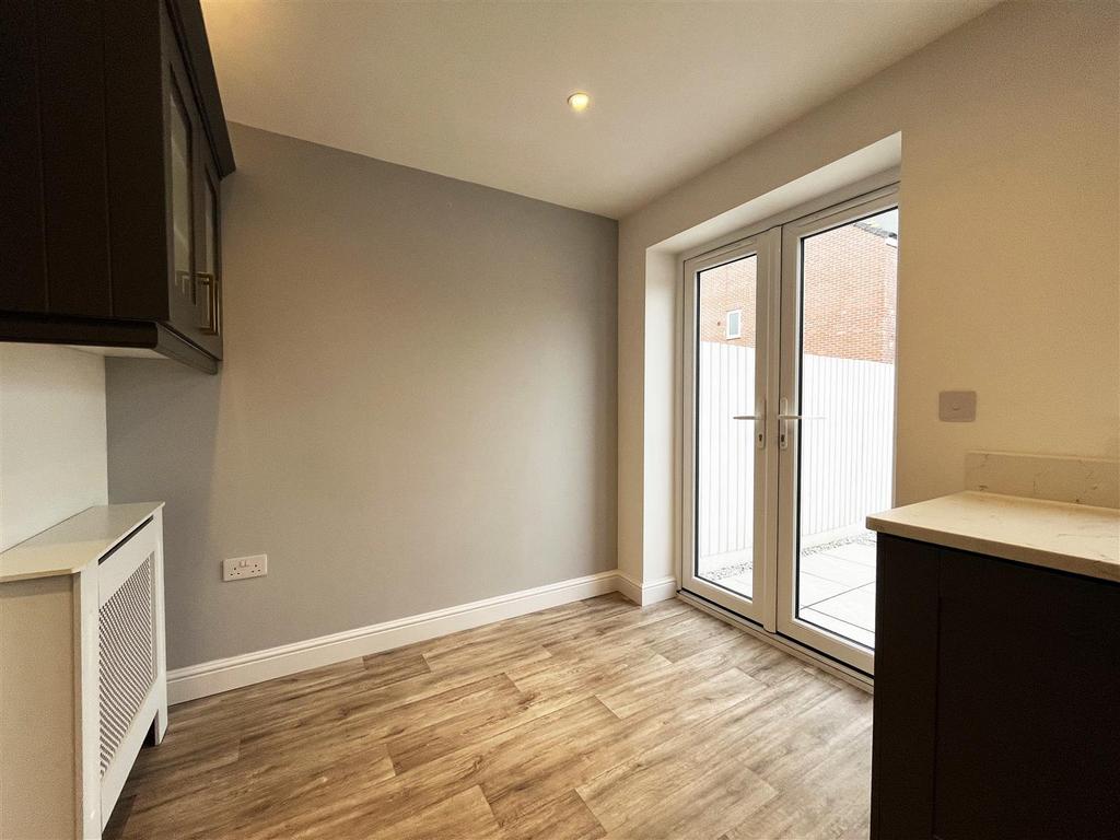 Kitchen Dining Area