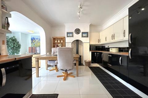 81 Bancroft Road, Newark, NG24 1SF