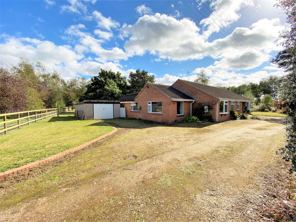 Driveway &amp; Detached Garage (2) 527