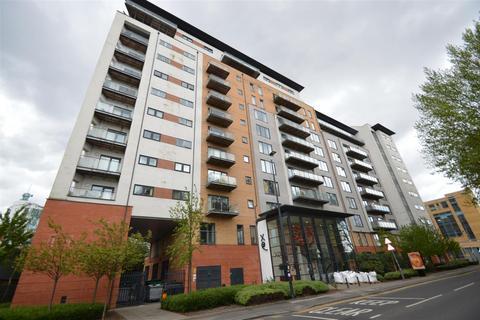 2 bedroom flat to rent, XQ7, Salford M5