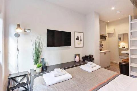 Studio to rent, Oakley Square, Mornington Crescent, Euston, Camden, London, NW1