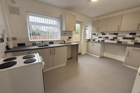 2 bedroom terraced house to rent, Tunstall Crescent, Aspley, Nottingham