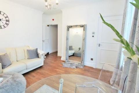 1 bedroom apartment to rent, London W1H