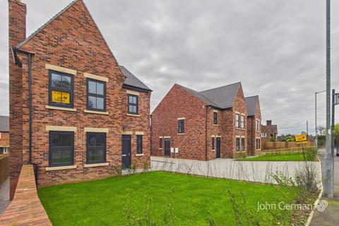 undefined, Holly Road, Uttoxeter