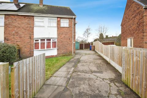 3 bedroom semi-detached house to rent, Wrenbury Crescent, Bentilee