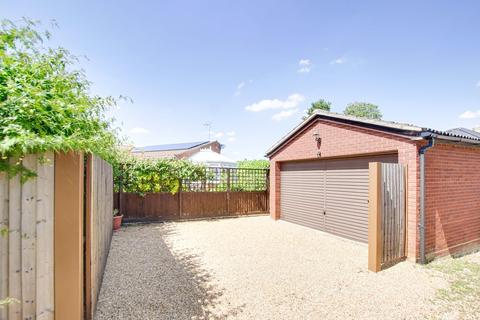 3 bedroom detached bungalow for sale, River Close, St Neots PE19