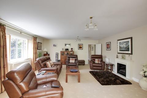 3 bedroom detached bungalow for sale, River Close, St Neots PE19