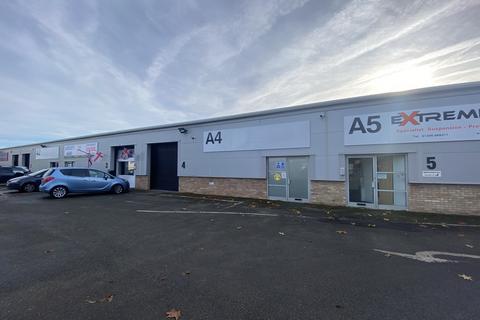 Industrial unit to rent, Moorside Business Park, Essex CO1