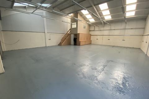 Industrial unit to rent, Moorside Business Park, Essex CO1