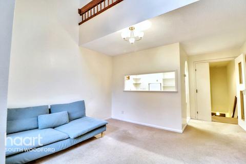 2 bedroom maisonette for sale, Chapelmount Road, Woodford Green