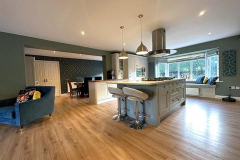 5 bedroom detached house for sale, Maple House, Costa Row, Long Bennington, Newark